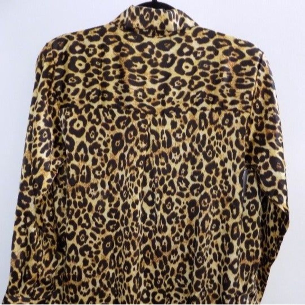 NEW Jon & Anna Cheetah Tiger Lion Jungle Women's Long Sleeve Blouse Size Small - Picture 4 of 5